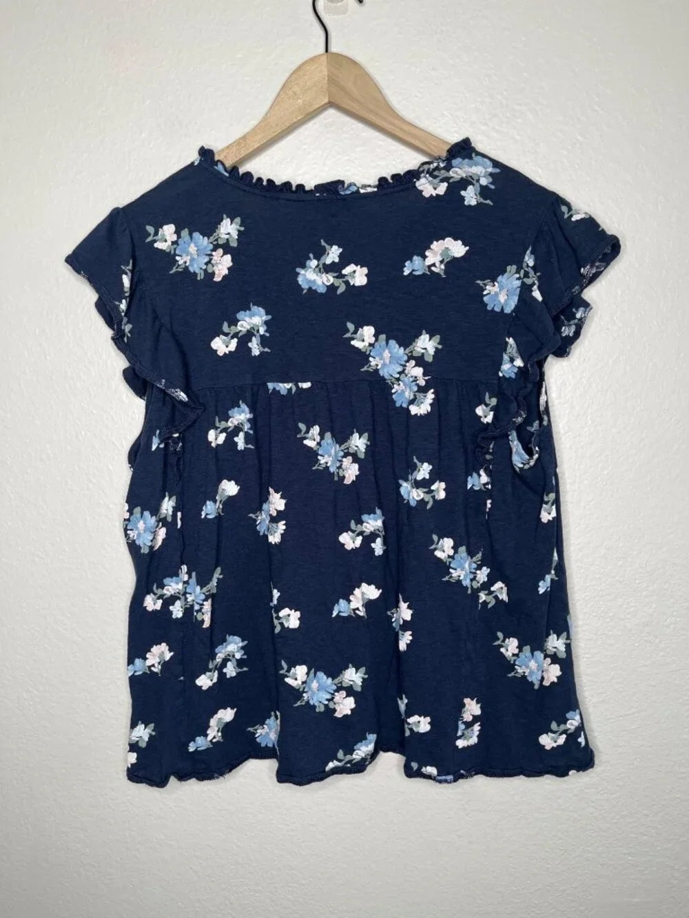 Lucky Brand Womens Navy Blue Floral Flutter Sleeve Top XL